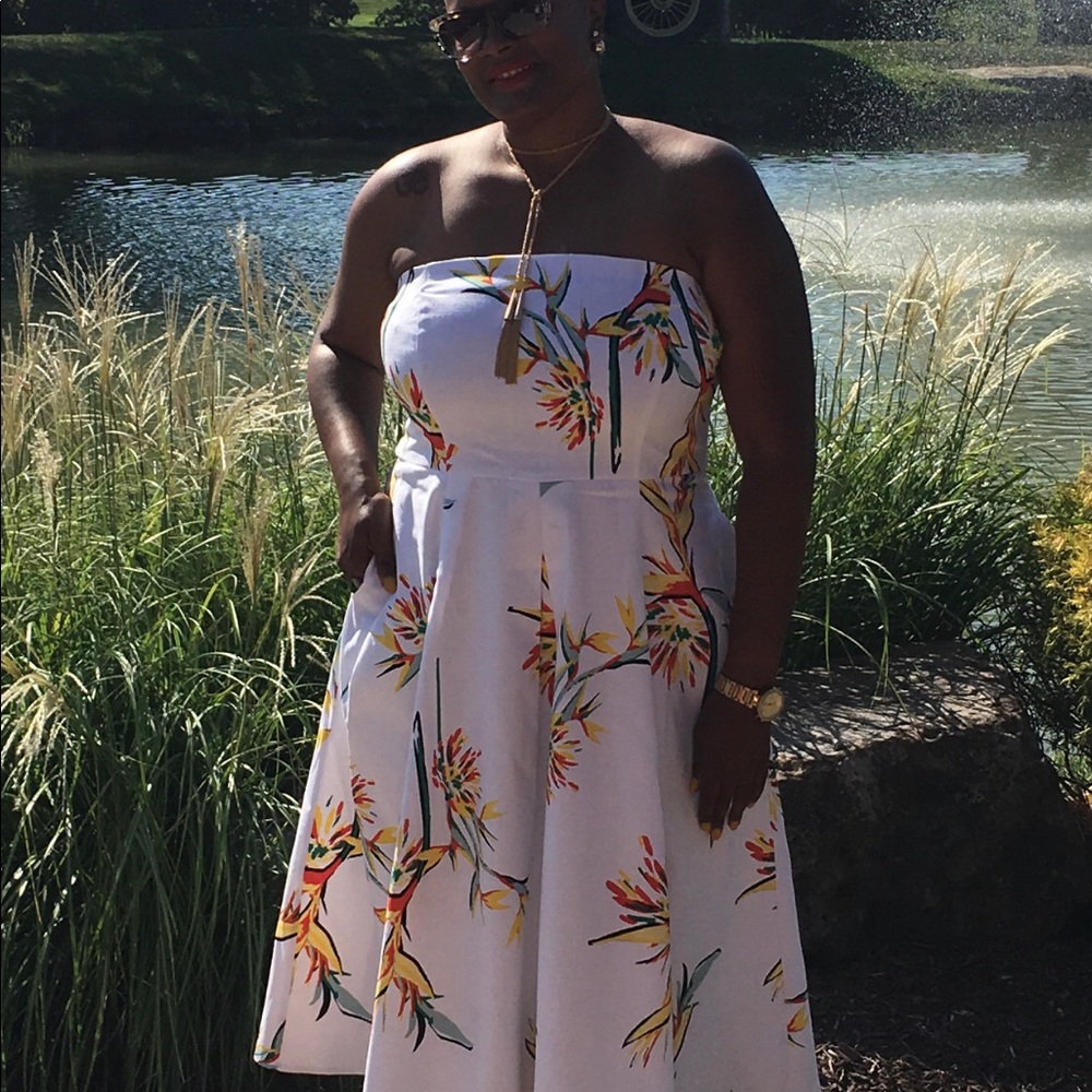 SOLD!!!  Strapless Dress‼️‼️